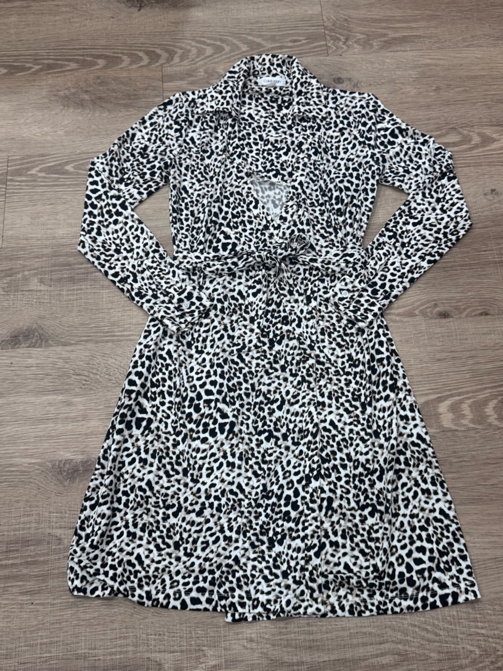 Calvin Klein LS Leopard Print Wrap Dress Size 2 Black White Animal Print
